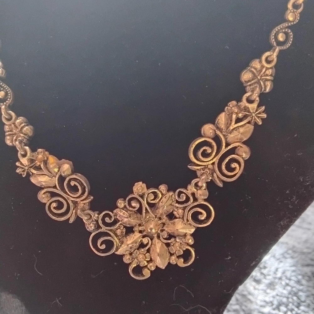 Vintage Rhinestone Necklace - Picture 2 of 4